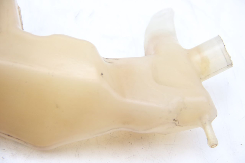 photo de RÉSERVOIR HUILE SUZUKI SIXTEEN 125 (2008 - 2010) - Zoom état d’usage