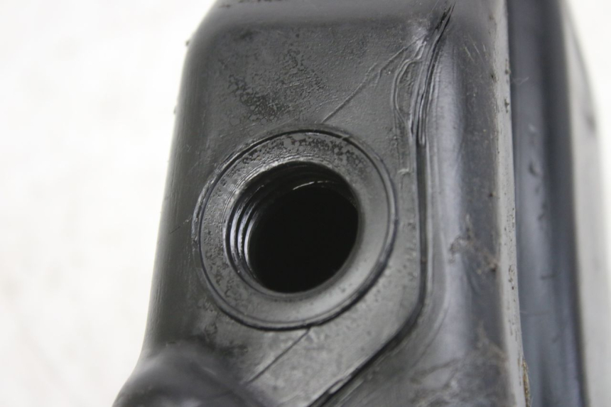 photo de RÉSERVOIR HUILE SUZUKI SMX SUPERMOTARD 50 (1996 - 2001) - Zoom état d’usage