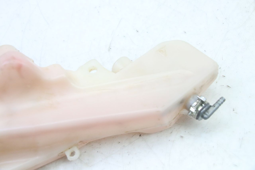photo de RÉSERVOIR HUILE APRILIA SR 2T 50 (2018 - 2022) - Points de fixation