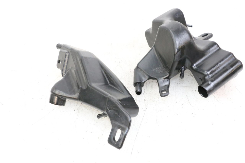 photo de RESERVOIR HUILE APRILIA SR MOTARD 50 (2012 - 2018) - Autre angle de vue