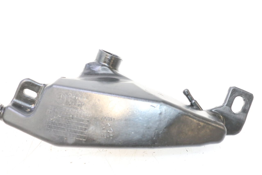 photo de RESERVOIR HUILE APRILIA SR MOTARD 50 (2012 - 2018) - Zoom état d’usage
