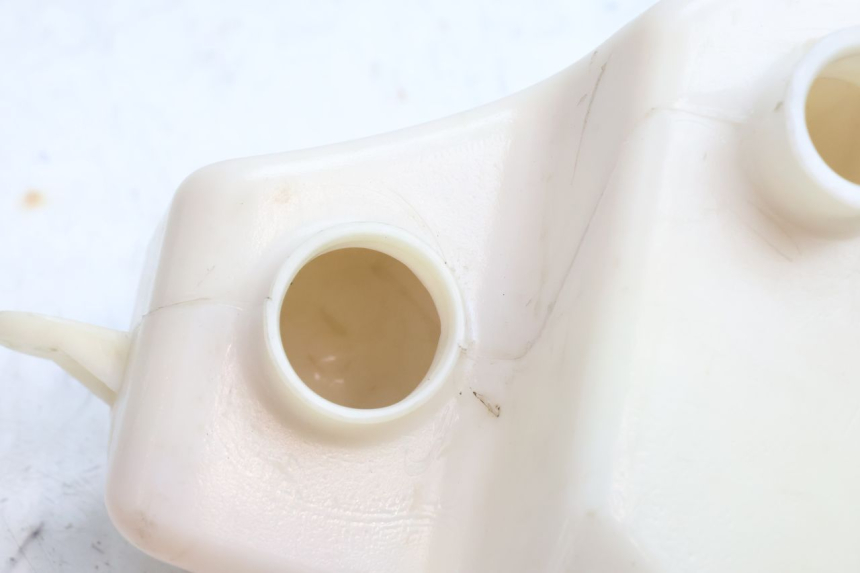 photo de RESERVOIR HUILE KYMCO SUPER 8 2T 50 (2007 - 2013) - Détail de la pièce