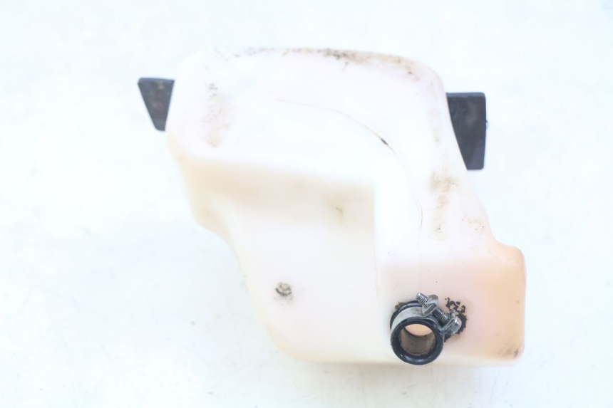 photo de RÉSERVOIR HUILE APRILIA SX 50 (2011 - 2017) - Autre angle de vue