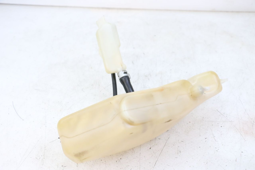 photo de RESERVOIR HUILE YAMAHA TDR DELTABOX 125 (1997 - 2003) - Zoom état d’usage