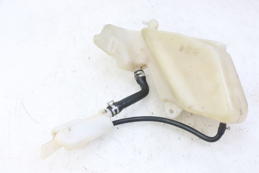 photo de RESERVOIR HUILE YAMAHA TDR DELTABOX 125 (1997 - 2003) - Autre angle de vue