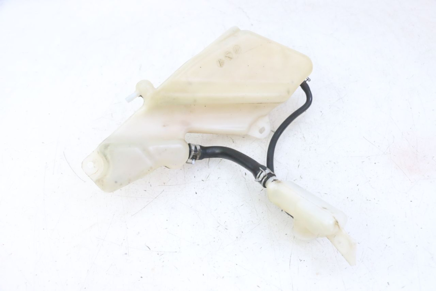 photo de RESERVOIR HUILE YAMAHA TDR DELTABOX 125 (1997 - 2003) - Gros plan technique