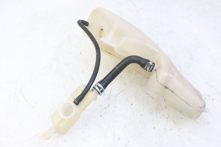 photo de RESERVOIR HUILE YAMAHA TDR DELTABOX 125 (1997 - 2003) - Vue d’ensemble