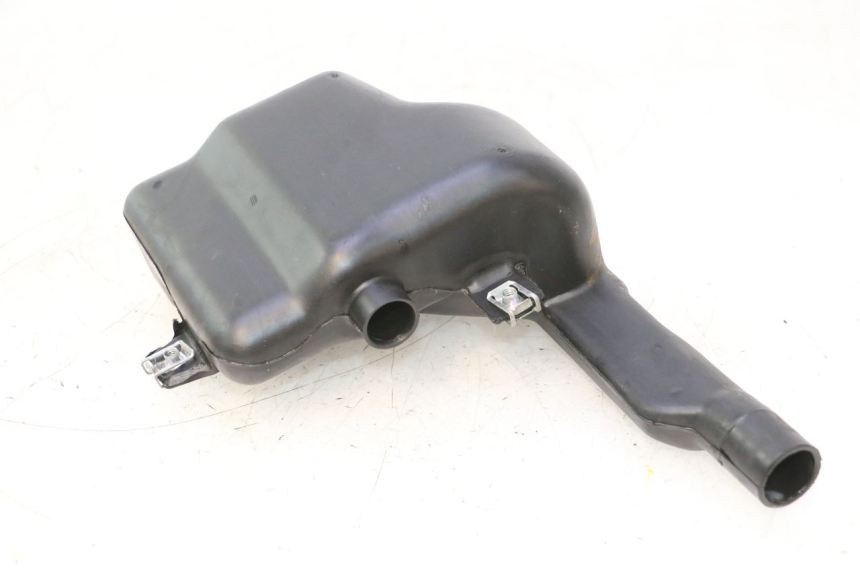 photo de RÉSERVOIR HUILE PIAGGIO VESPA LX 2T 50 (2005 - 2013) - Gros plan technique