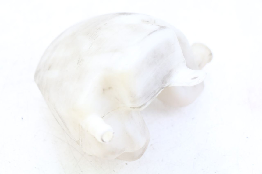 photo de RÉSERVOIR HUILE KYMCO VITALITY 2T 50 (2004 - 2010) - Détail de la pièce