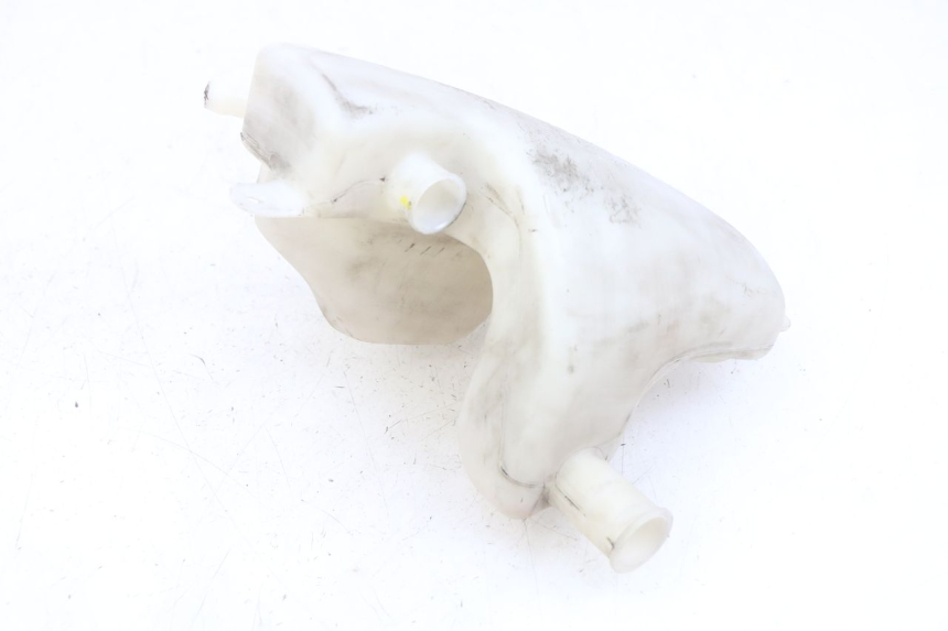 photo de RÉSERVOIR HUILE KYMCO VITALITY 2T 50 (2004 - 2010) - Autre angle de vue