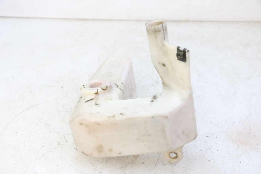 photo de RÉSERVOIR HUILE PEUGEOT VIVACITY NEW 2T 50 (2008 - 2017) - Gros plan technique