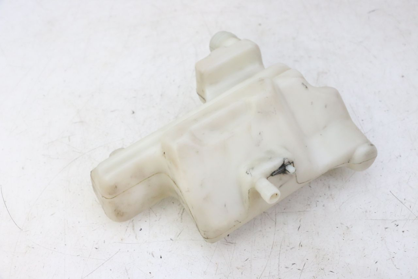 photo de RESERVOIR HUILE HONDA X8R 50 (1998 - 2003) - Gros plan technique