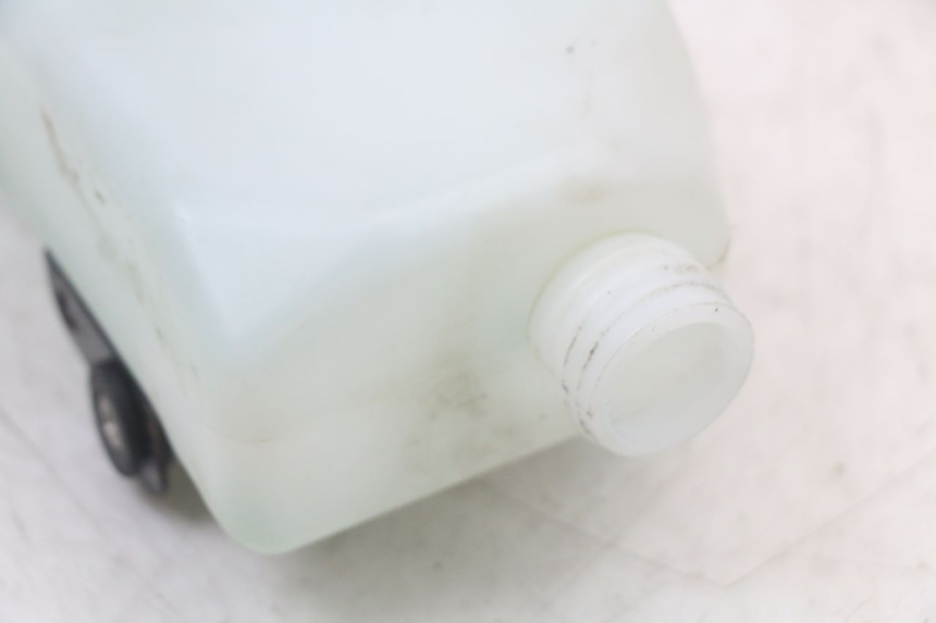 photo de RÉSERVOIR HUILE FANTIC XM PERFORMANCE 2T 50 (2021 - 2022) - Autre angle de vue