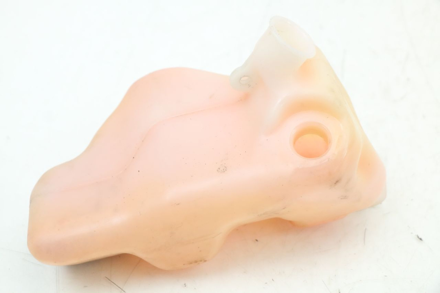 photo de RESERVOIR HUILE YAMAHA YE ZEST 50 (1992 - 1998) - Détail de la pièce