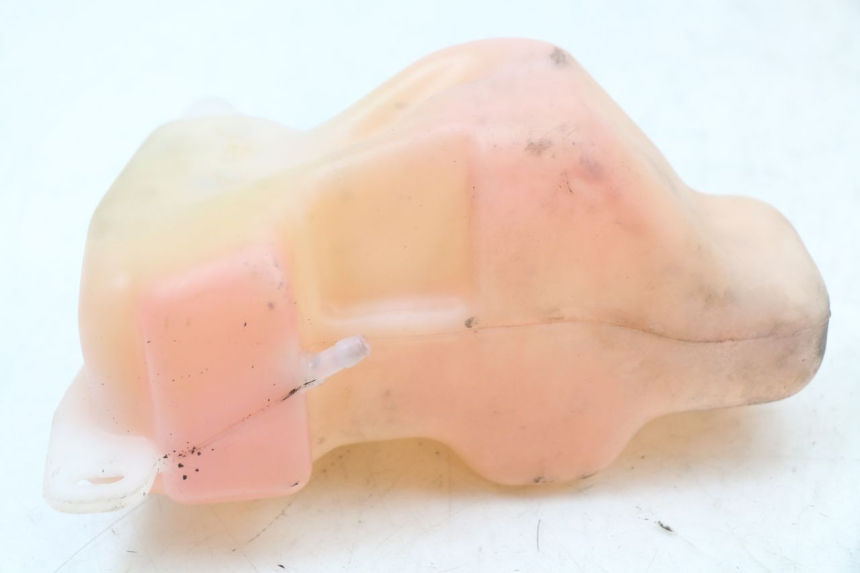 photo de RESERVOIR HUILE YAMAHA YE ZEST 50 (1992 - 1998) - Autre angle de vue