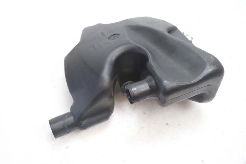 photo de RÉSERVOIR HUILE PIAGGIO ZIP 2T 50 (2009 - 2019) - Zoom état d’usage