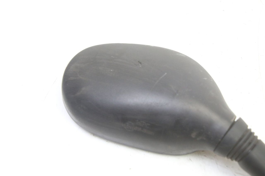 photo de RéTROVISEUR DROIT SUZUKI BURGMAN 125 (2007 - 2014) - Points de fixation