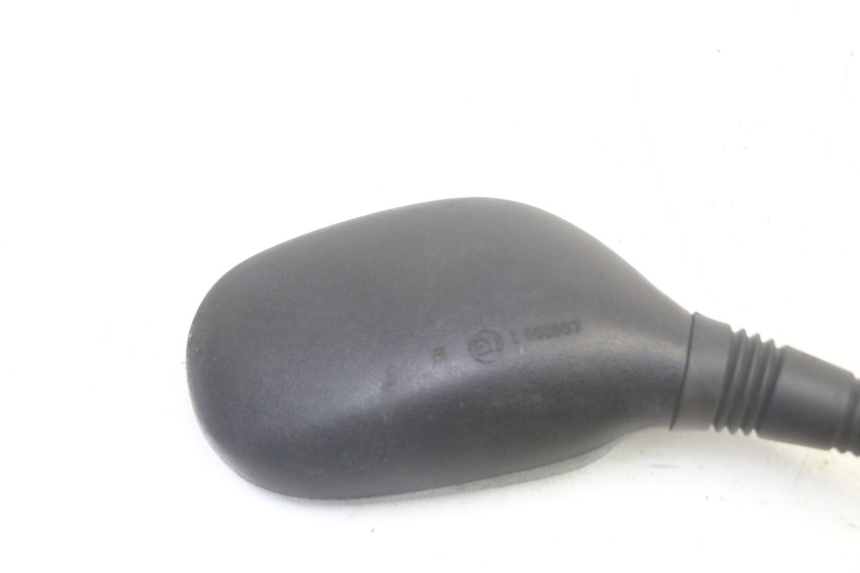 photo de RETROVISEUR DROIT PIAGGIO MP3 RL 250 (2006 - 2010) - Points de fixation