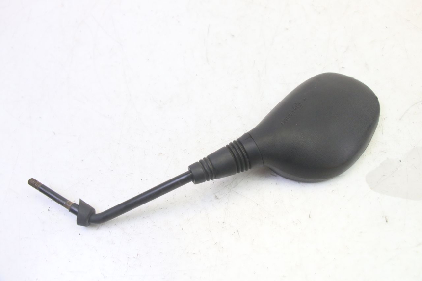 photo de RETROVISEUR DROIT PIAGGIO MP3 RL 250 (2006 - 2010) - Gros plan technique