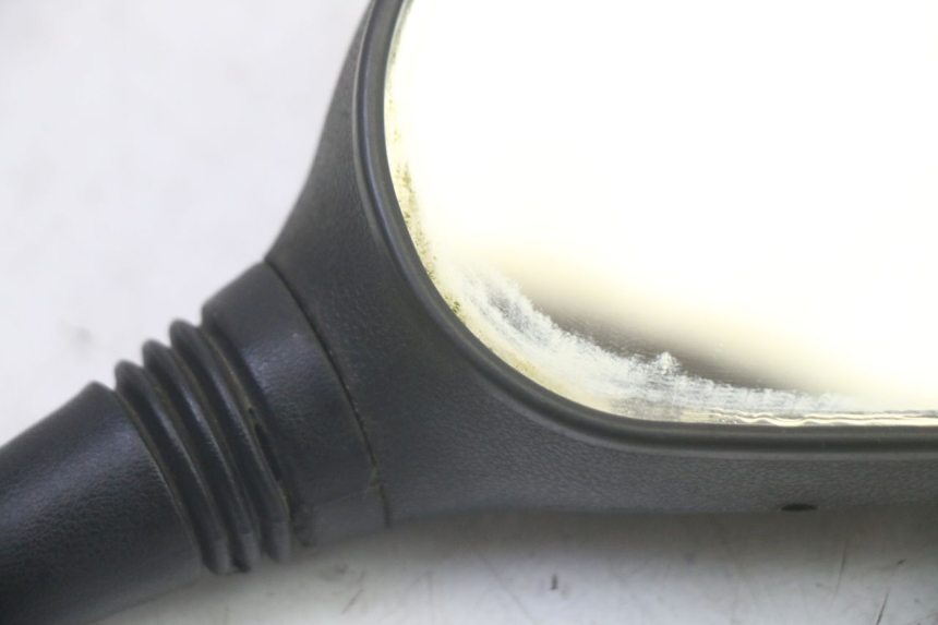 photo de RETROVISEUR DROIT PIAGGIO MP3 125 (2006 - 2014) - Autre angle de vue