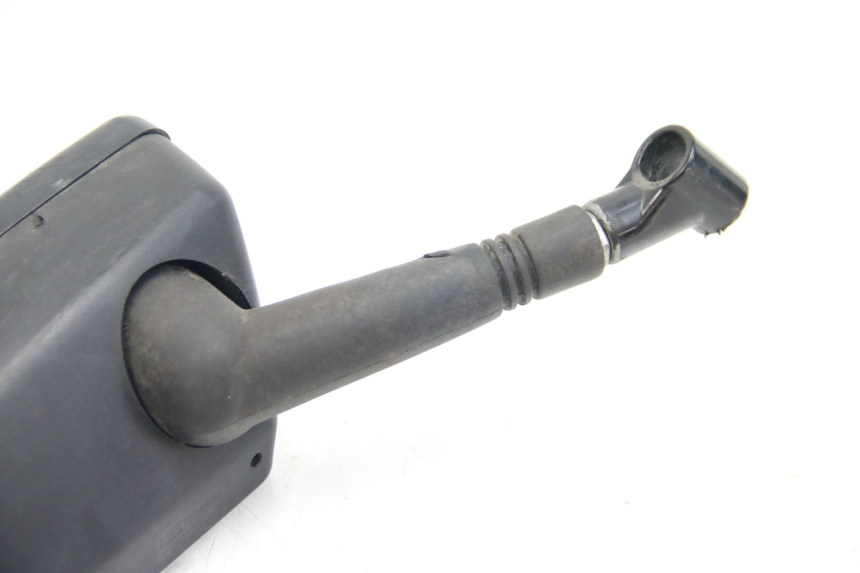 photo de RéTROVISEUR DROIT PEUGEOT SATELIS COMPRESSOR K15 125 (2006 - 2009) - Gros plan technique