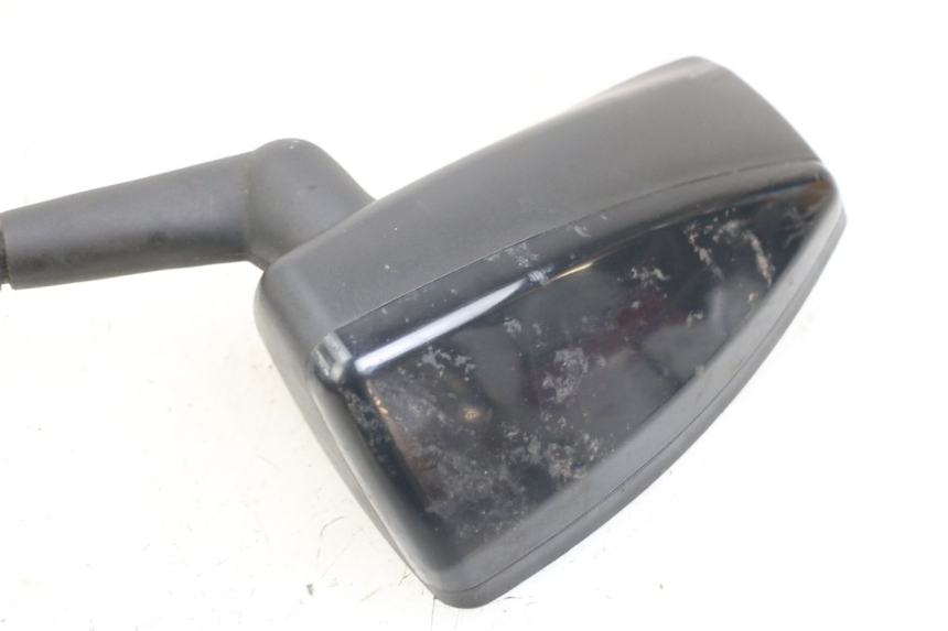 photo de RéTROVISEUR DROIT PEUGEOT SATELIS 125 (2006 - 2009) - Gros plan technique