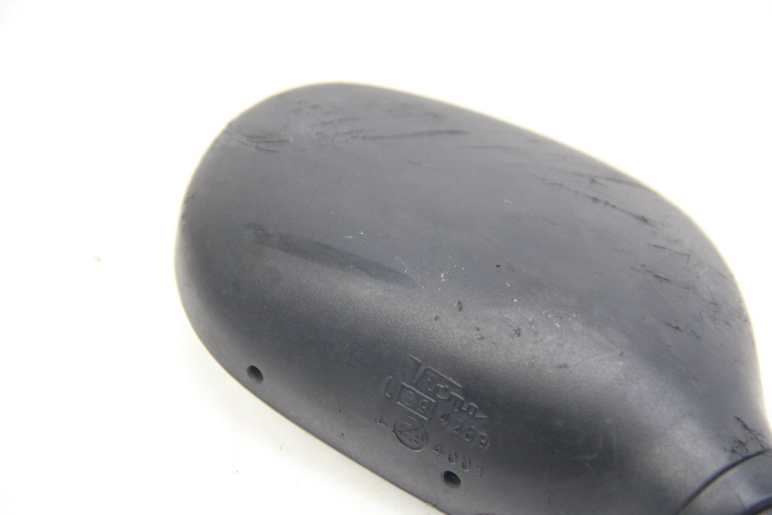 photo de RéTROVISEUR DROIT SUZUKI SIXTEEN 125 (2008 - 2010) - Zoom état d’usage
