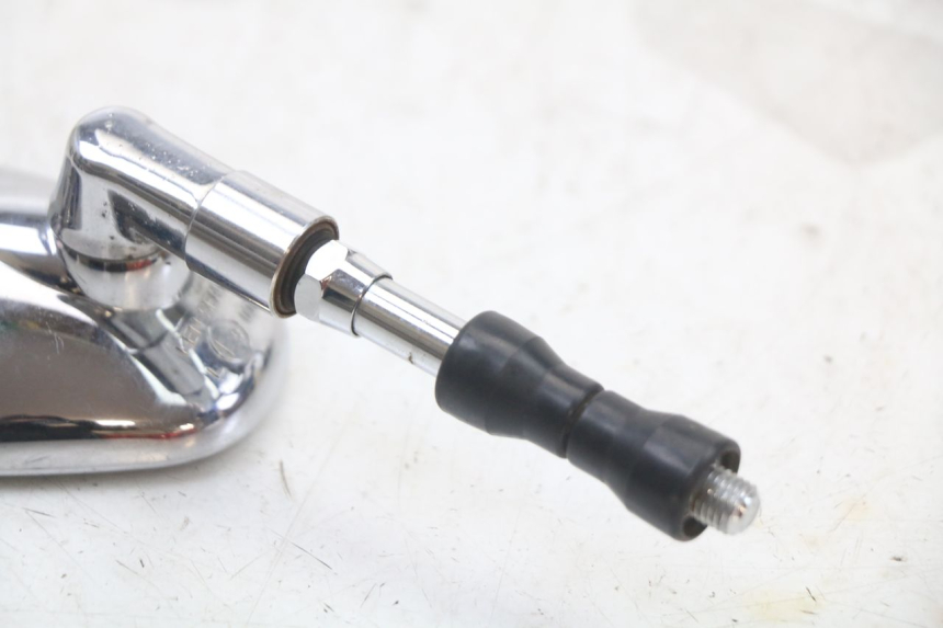 photo de RETROVISEUR DROIT YAMAHA XVS DRAG STAR DRAGSTAR 650 (1997 - 2007) - Points de fixation