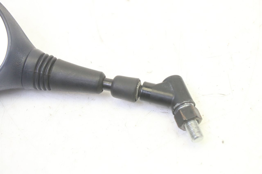 photo de RETROVISEUR GAUCHE SUZUKI BURGMAN 125 (2007 - 2014) - Zoom état d’usage