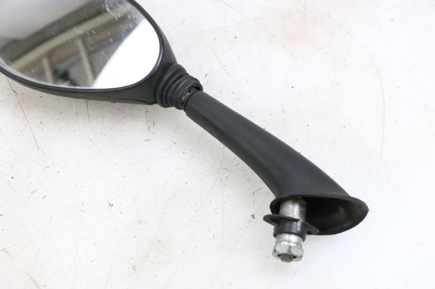 photo de RETROVISEUR GAUCHE PIAGGIO FLY 4T 50 (2004 - 2010) - Points de fixation
