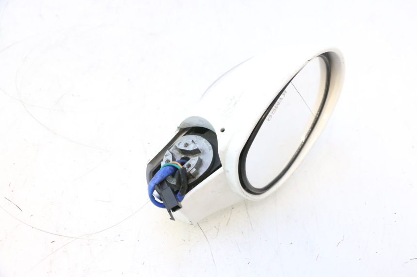 photo de RETROVISEUR GAUCHE KYMCO GRAND DINK 125 (2008 - 2014) - Autre angle de vue
