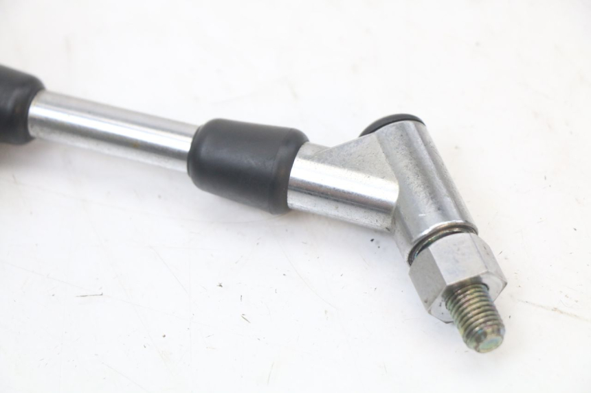 photo de RETROVISEUR GAUCHE SUZUKI GZ MARAUDER 125 (1998 - 2004) - Zoom état d’usage