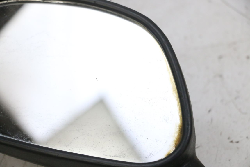 photo de RETROVISEUR GAUCHE PEUGEOT KISBEE 4T 50 (2010 - 2017) - Zoom état d’usage