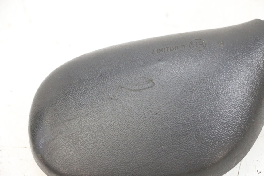 photo de RETROVISEUR GAUCHE PIAGGIO MP3 125 (2006 - 2014) - Zoom état d’usage