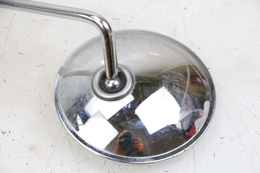 photo de RETROVISEUR GAUCHE JM MOTORS OLDIES 4T 50 (2010 - 2020) - Gros plan technique