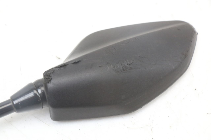 photo de RETROVISEUR GAUCHE HONDA PCX (JF47) 125 (2012 - 2013) - Gros plan technique
