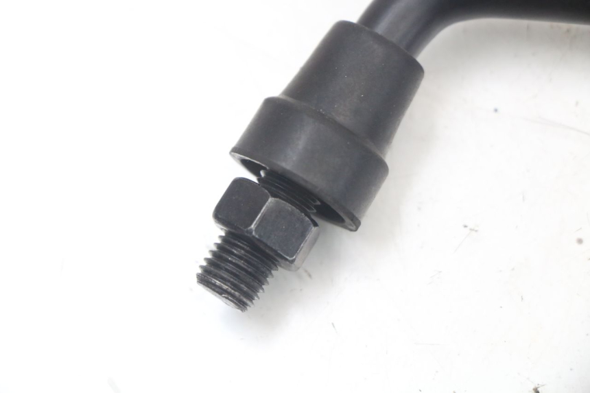 photo de RETROVISEUR GAUCHE ROYAL ENFIELD CONTINENTAL GT 650 (2019 - 2024) - Points de fixation