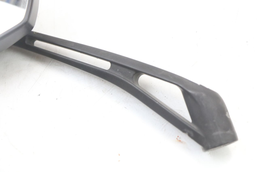 photo de RETROVISEUR GAUCHE PEUGEOT TWEET 125 (2018 - 2021) - Gros plan technique