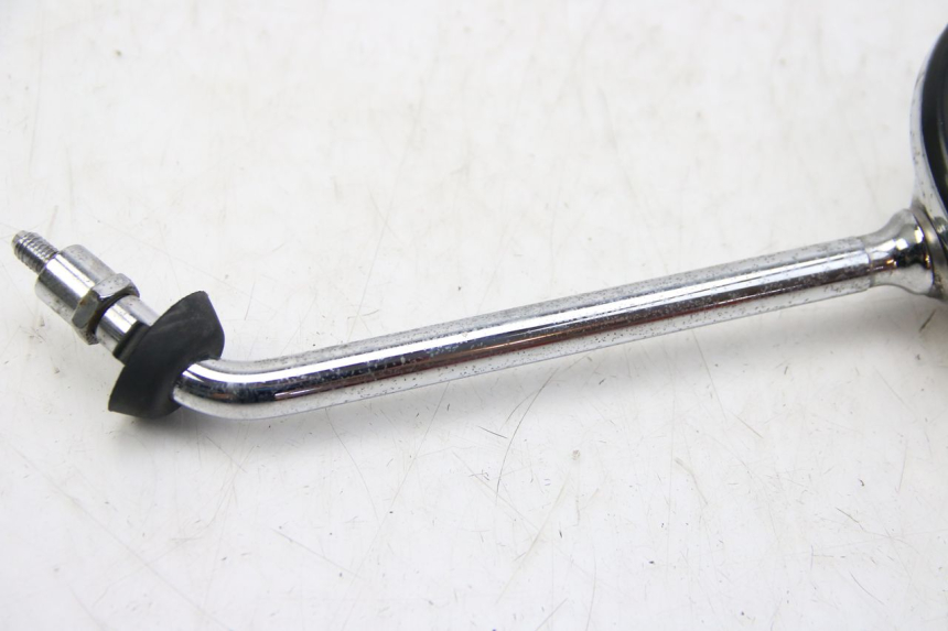 photo de RETROVISEUR GAUCHE PIAGGIO VESPA GTS SUPER IE 125 (2009 - 2016) - Gros plan technique