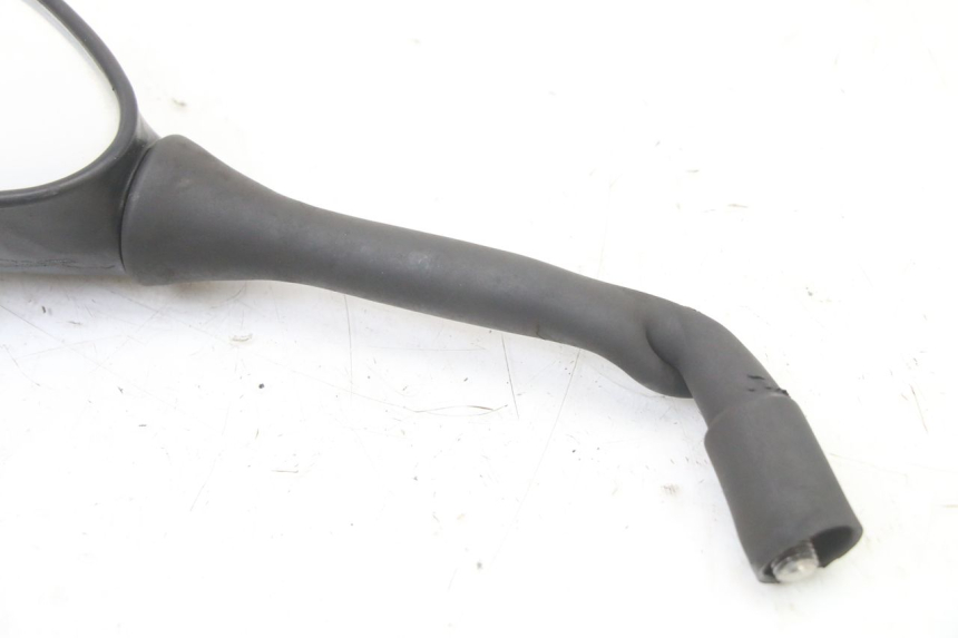 photo de RETROVISEUR GAUCHE YAMAHA X-MAX XMAX ABS 250 (2010 - 2014) - Zoom état d’usage