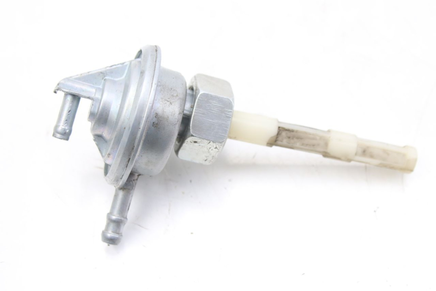 photo de ROBINET RESERVOIR KYMCO AGILITY 4T 50 (2018 - 2022) - Autre angle de vue