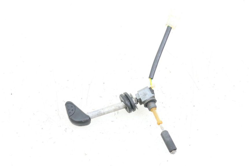 photo de ROBINET RESERVOIR PEUGEOT BUXY 50 (1993 - 1998) - Détail de la pièce