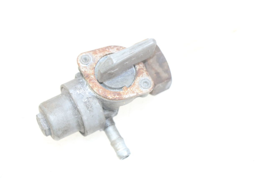 photo de ROBINET RESERVOIR HONDA CM 125 (1983 - 2003) - Vue principale