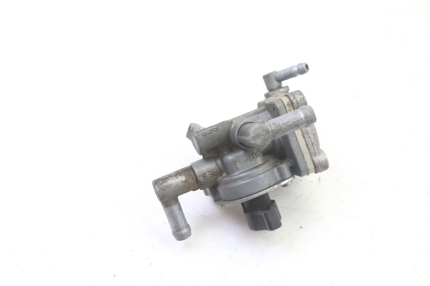 photo de ROBINET RESERVOIR SUZUKI GS GSE 500 (2001 - 2003) - Pièce contrôlée