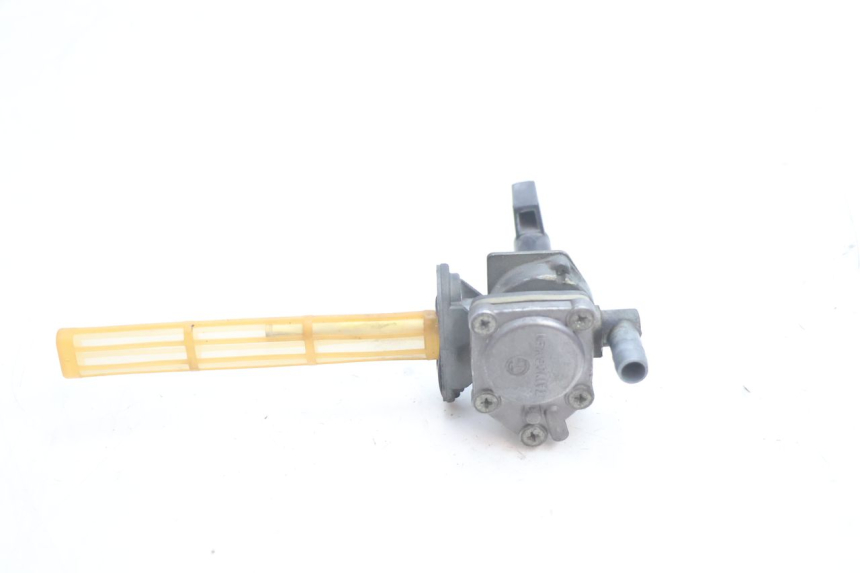 photo de ROBINET RESERVOIR SUZUKI GSF N BANDIT 1200 (2001 - 2005) - Points de fixation