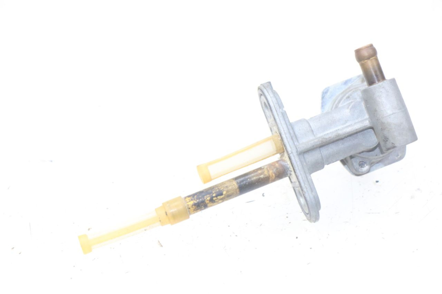 photo de ROBINET RESERVOIR KAWASAKI KLX 110 (2010 - 2022) - Gros plan technique