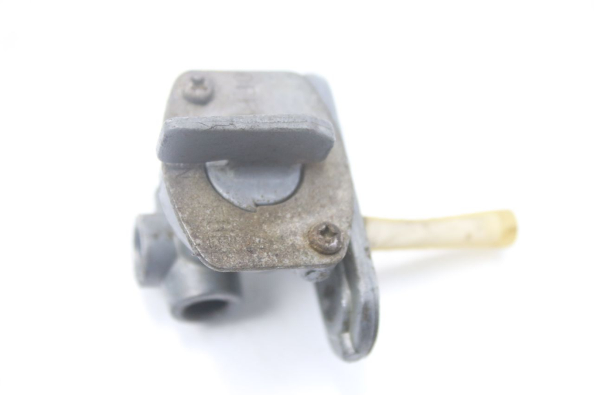 photo de ROBINET RESERVOIR KAWASAKI KX 250 (1994 - 1998) - Vue d’ensemble