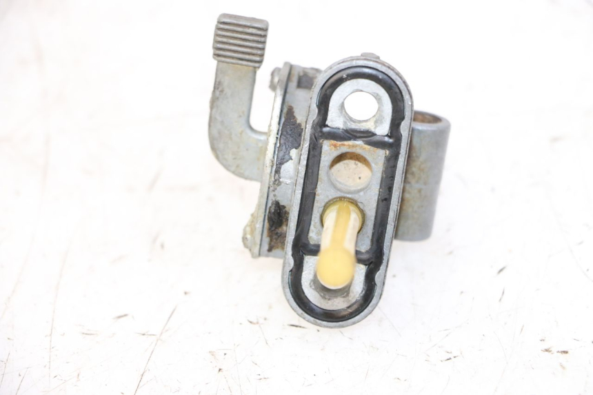 photo de ROBINET RESERVOIR KAWASAKI KX 65 (2000 - 2019) - Gros plan technique