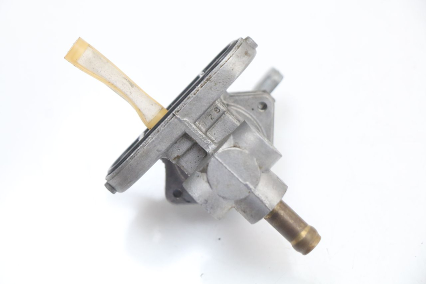 photo de ROBINET RESERVOIR KAWASAKI KX L 85 (2022 - 2024) - Gros plan technique