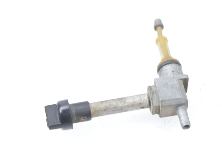 photo de ROBINET RESERVOIR PEUGEOT LUDIX 50 (2008 - 2017) - Zoom état d’usage